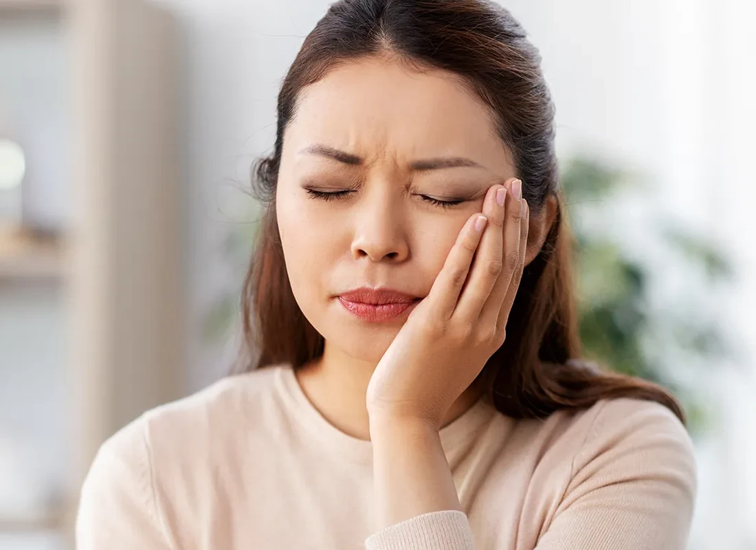 When Is a Toothache Bad Enough to Call an Emergency Dentist?